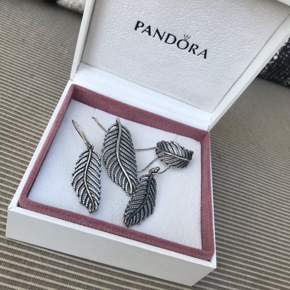 Pandora Feather Jewelry Set Necklace Earrings and Size 7 Ring - Picture 8 of 10